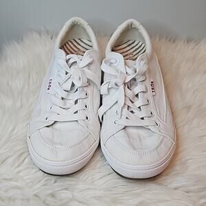 Taos Moc Star White Canvas Sneakers